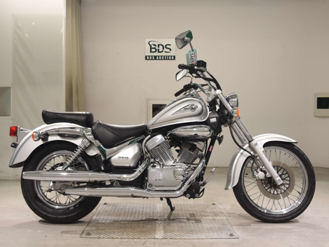 Suzuki INTRUDER 250LC 2001