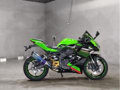Kawasaki NINJA ZX-25R KRT 2021