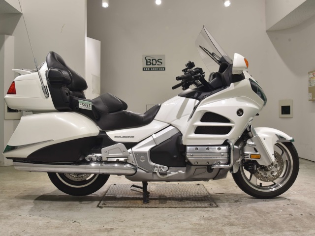 Honda GL1800 AIRBAG NAVI 2014