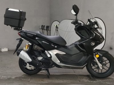 Honda ADV 160 2025
