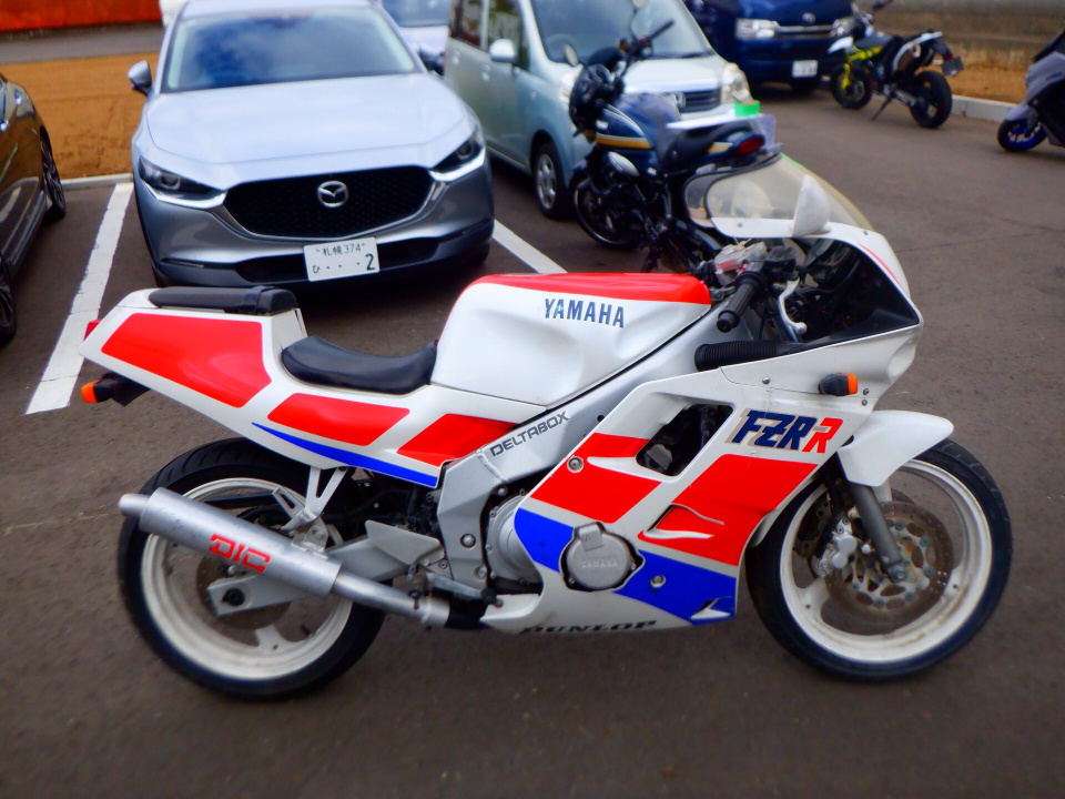 Yamaha FZR250R 1989