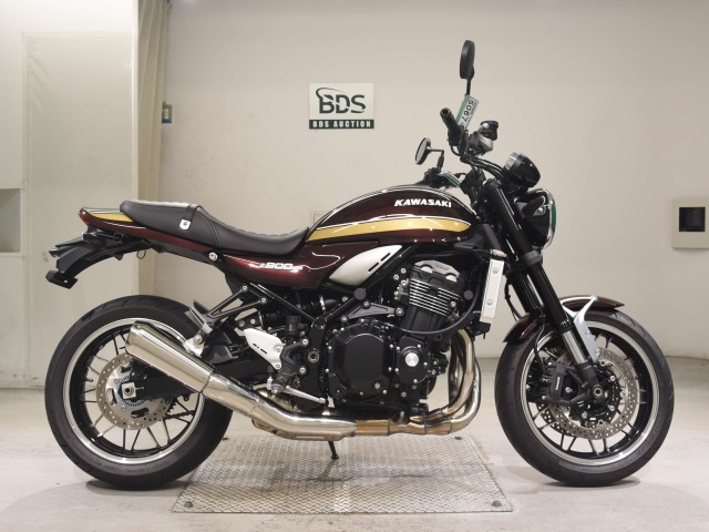 Kawasaki Z900RS 2025