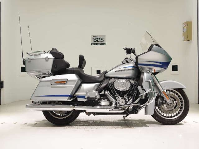 HD ROAD GLIDE FLTRU1690 2010