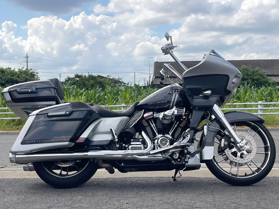 HD ROAD GLIDE FLTRXSE1923 CVO 2019
