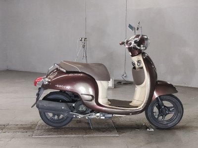 Honda GIORNO 2011