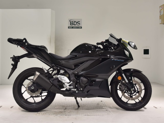 Yamaha YZF-R25A 2023