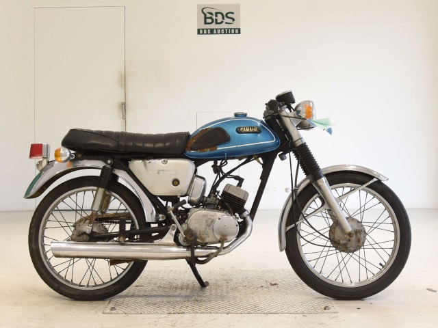 Yamaha HS-1