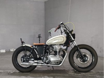 Kawasaki W650 2000