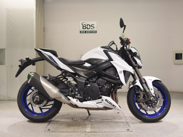 Suzuki GSX-S750 2019