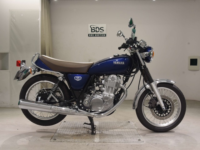 Yamaha SR400 2022