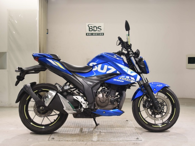 Suzuki GIXXER250