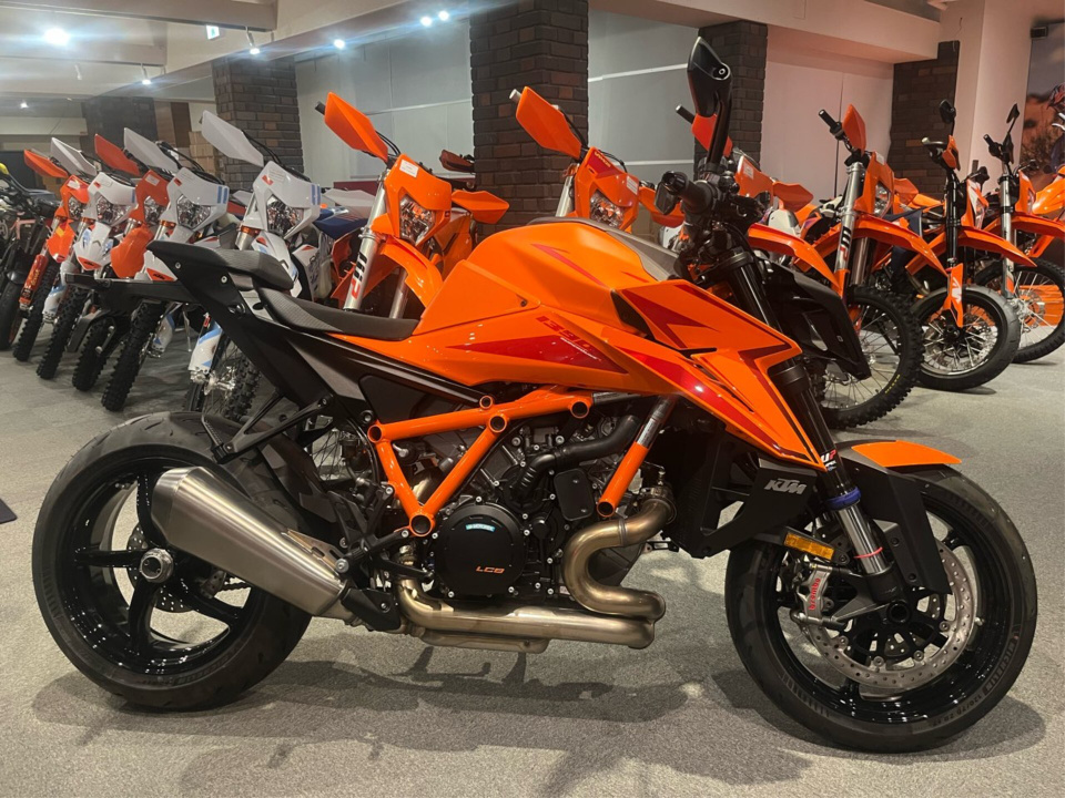 KTM 1290 SUPERDUKE R 2024
