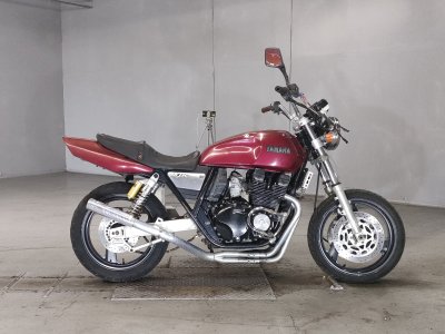 Yamaha XJR400