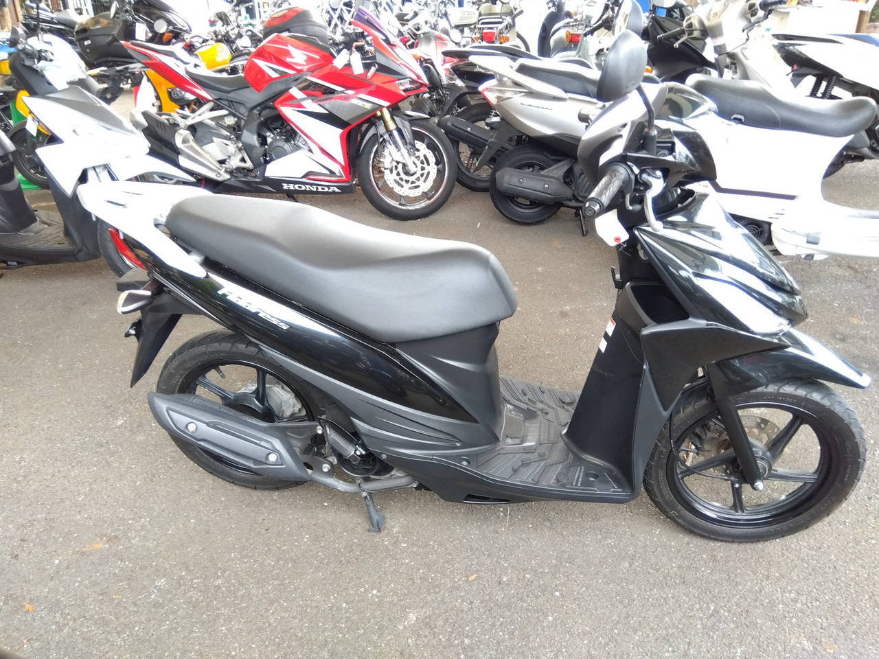 Suzuki ADDRESS V110