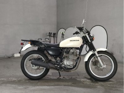 Honda CB223S 2010