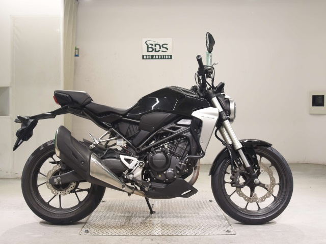 Honda CB250R 2018