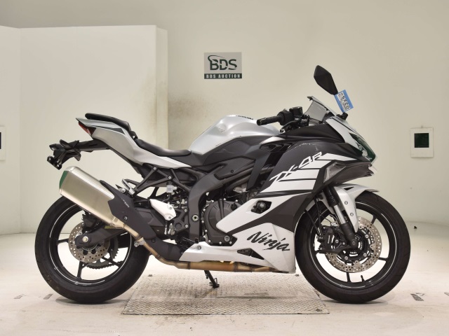 Kawasaki ZX-4R SE 2025