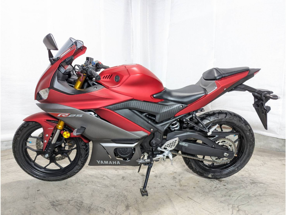 Yamaha YZF-R25A 2019