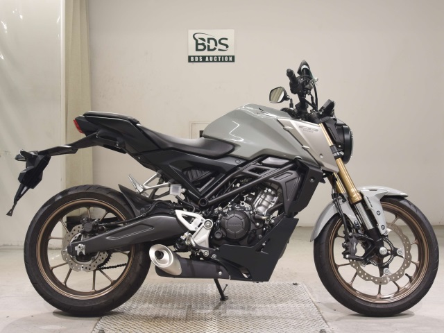 Honda CB125R 2021
