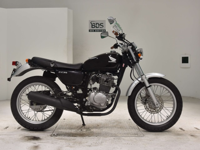 Honda CB223S 2008