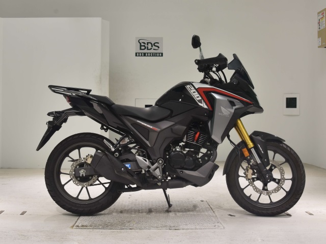 Honda CB200XA 2021