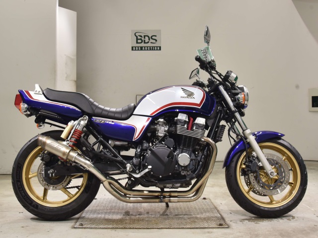 Honda CB750SF 2013