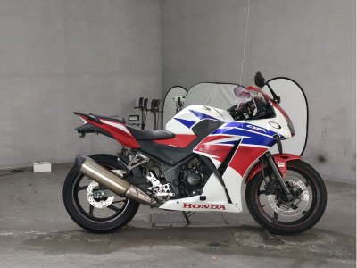 Honda CBR250R 2015