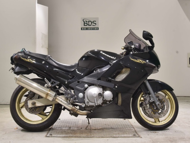Kawasaki ZZ-R400 2004