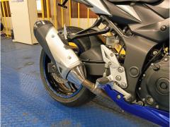 Suzuki GSR750 2016