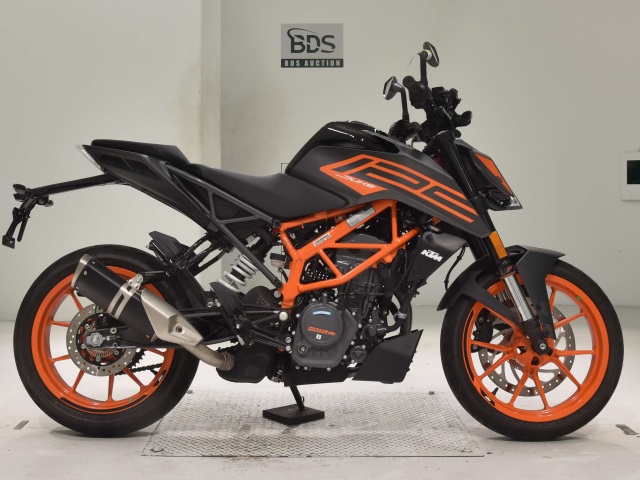 KTM 125 DUKE 2023
