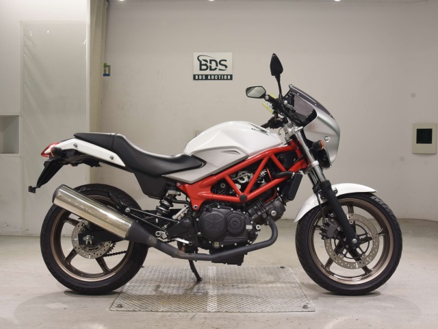 Honda VTR250 2015
