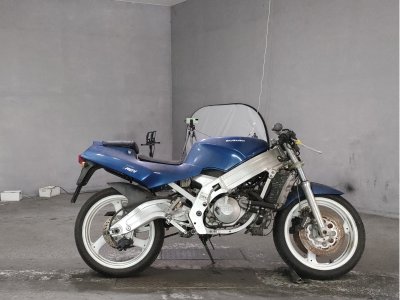 Suzuki RGV250 GAMMA