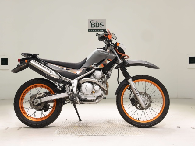 Yamaha SEROW XT250 2015