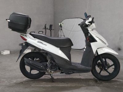 Suzuki ADDRESS V110