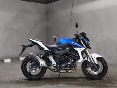 Suzuki GSR750 2013