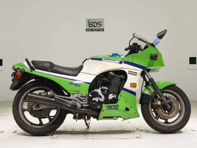 Kawasaki GPZ900R 1985