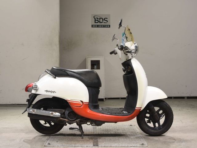Honda GIORNO 2012