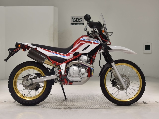 Yamaha SEROW XT250 2020