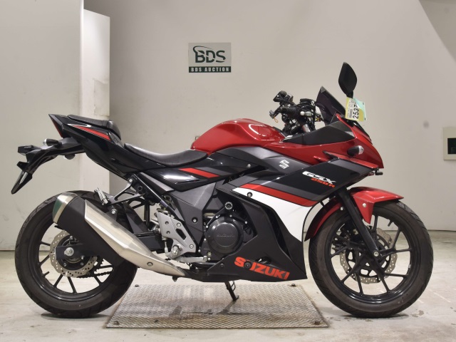Suzuki GSX250R
