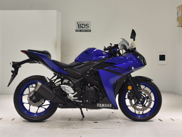 Yamaha YZF-R25A 2018