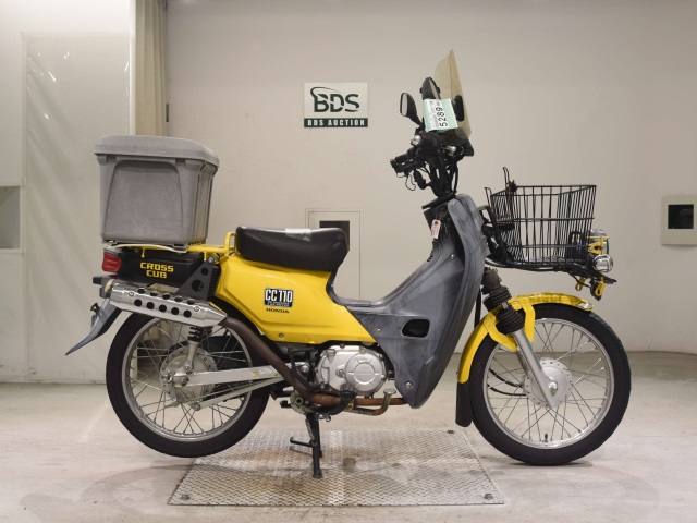 Honda CC110 CROSSCUB 2016