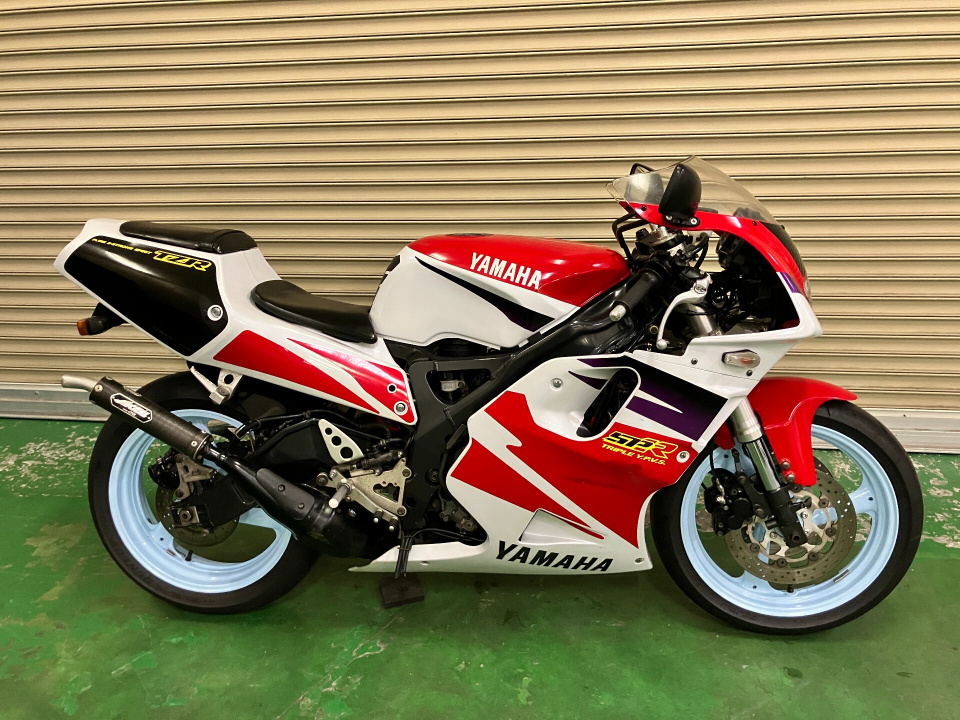 Yamaha TZR250R