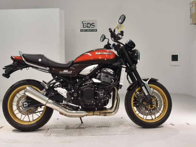 Kawasaki Z900RS 2022
