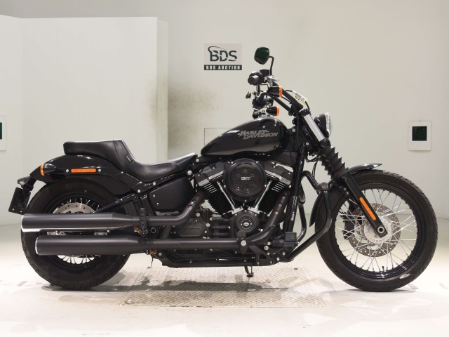 HD STREETBOB FXBB1750 2019