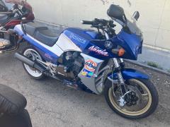 Kawasaki GPZ900R 1992