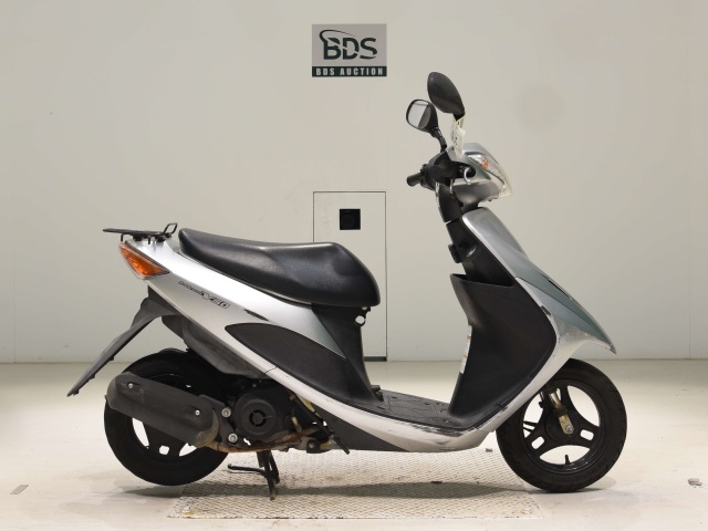 Suzuki ADDRESS V50