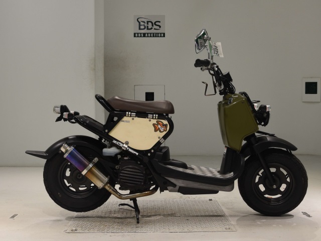 Honda ZOOMER 2011