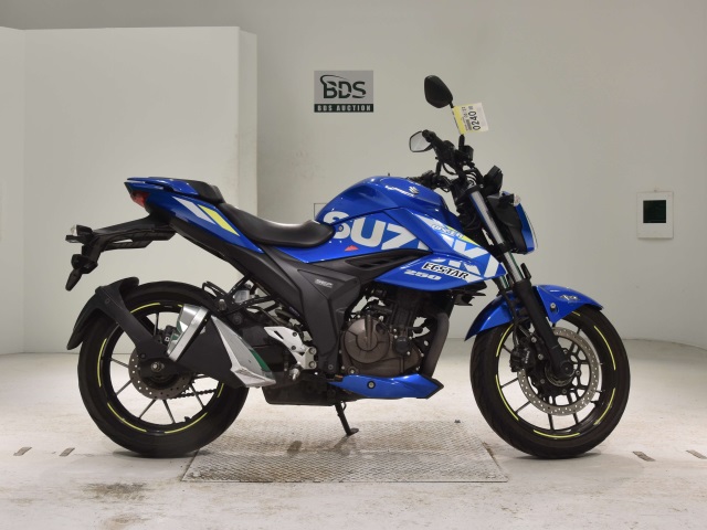 Suzuki GIXXER250