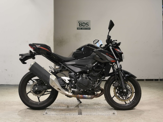 Kawasaki Z400 2024