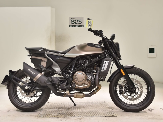 Husqvarna SVARTPILEN 701 2020